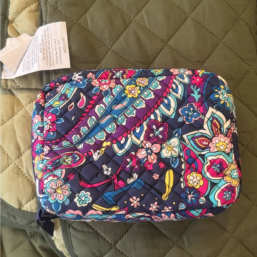Vera Bradley Disney Cord Organizer in Cotton in a Sensational Six Paisley Print.